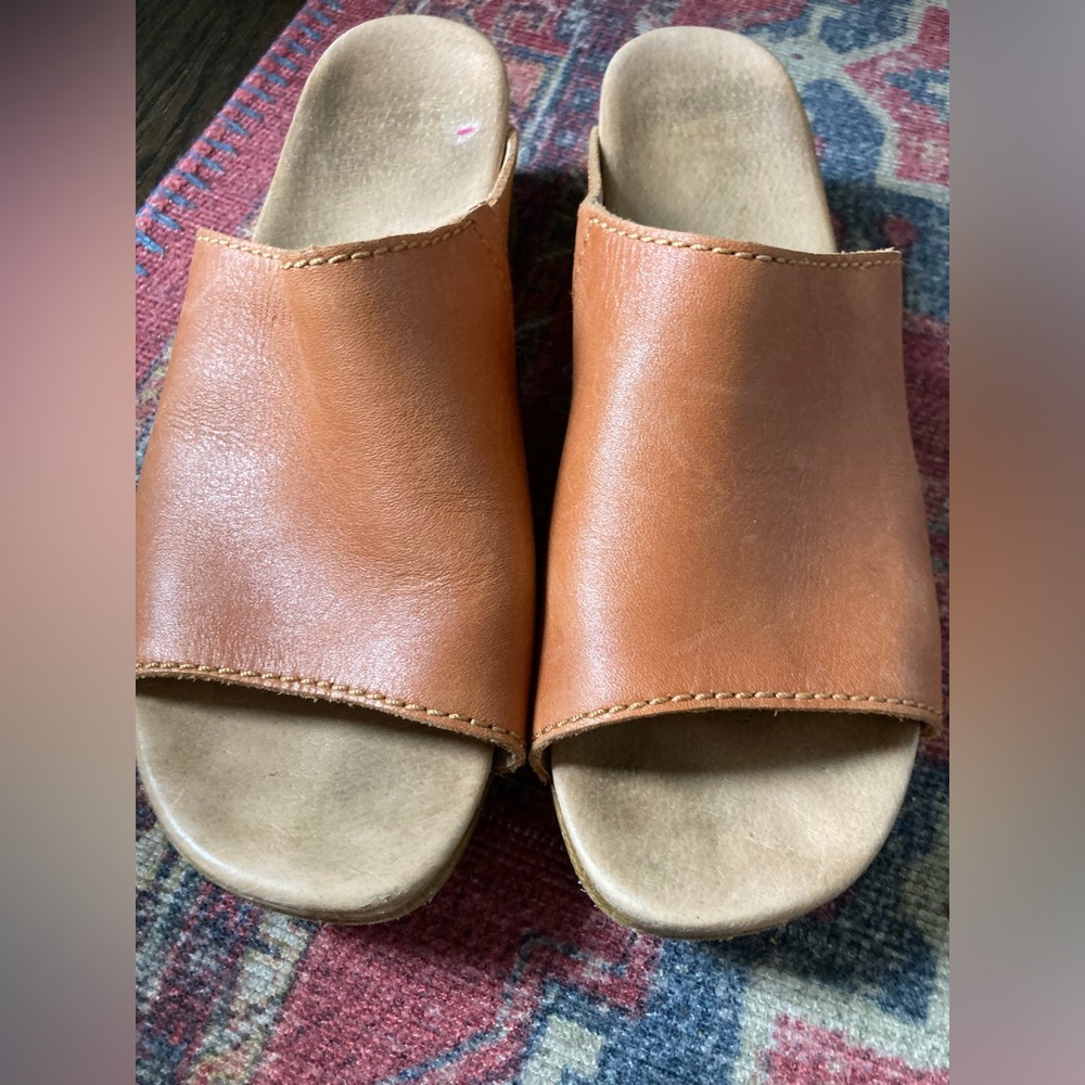Women's Tan Leather Slide Sandals